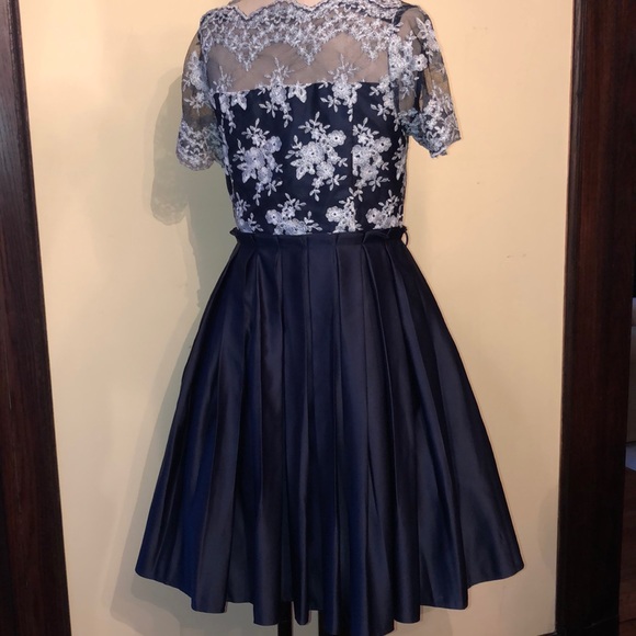 Monsoon formal dress - Picture 5 of 7